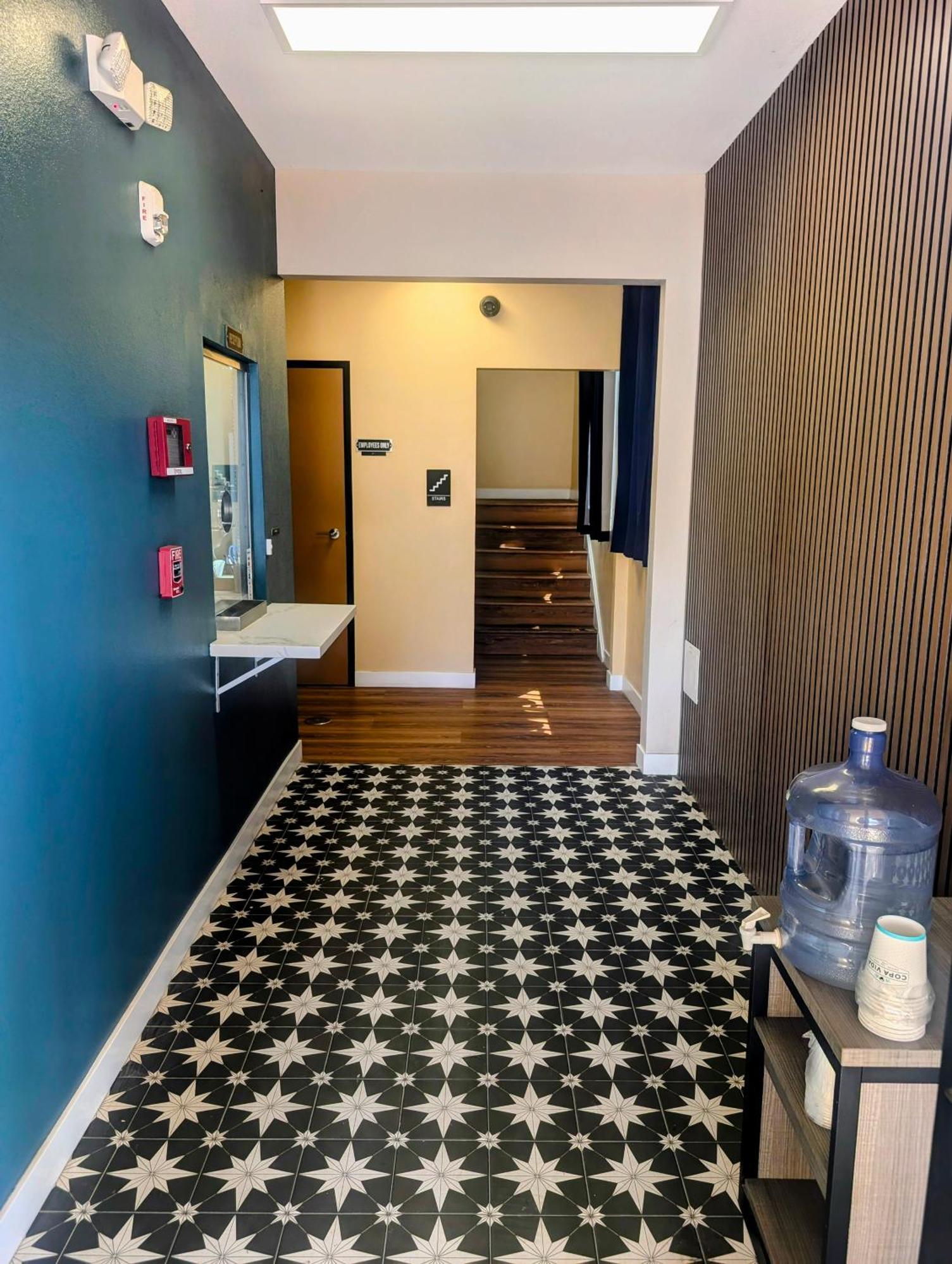 Star Inn Hotel Maywood Εξωτερικό φωτογραφία